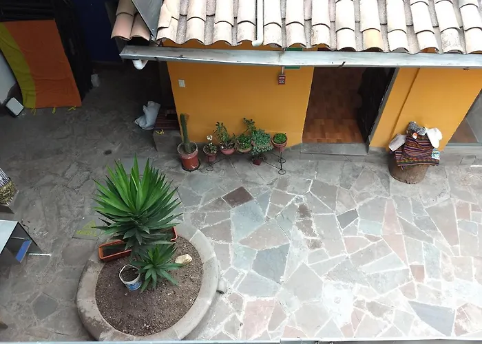 Chelitos Backpacker Hostel