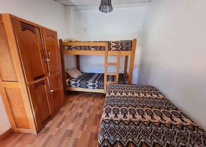 Chelitos Backpacker Hostel
