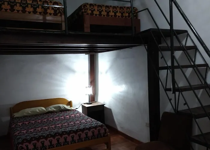 Chelitos Backpacker Hostel
