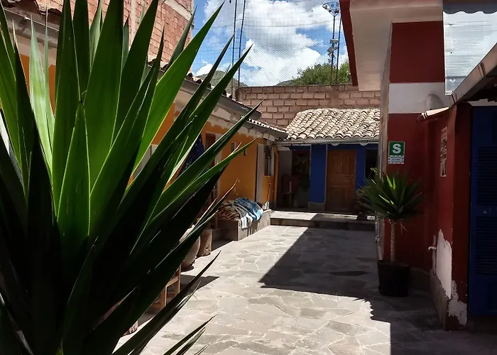 Chelitos Backpacker Hostel